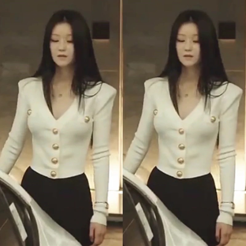 Áo cardigan giống Lee Ra El trong phim Eve, Cúc Tịnh Y