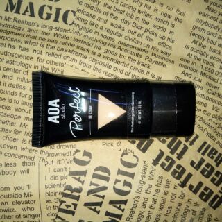 BB cream AOA studio