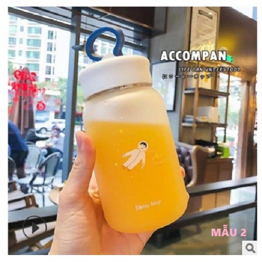 Bình nước thủy tinh khám phá du hành vũ trụ