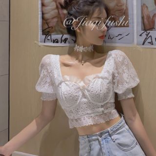Áo croptop ren siêu xinh