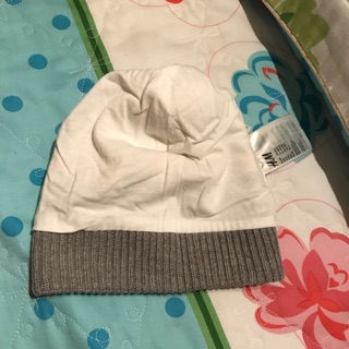 Mũ H&M auth (có bill)