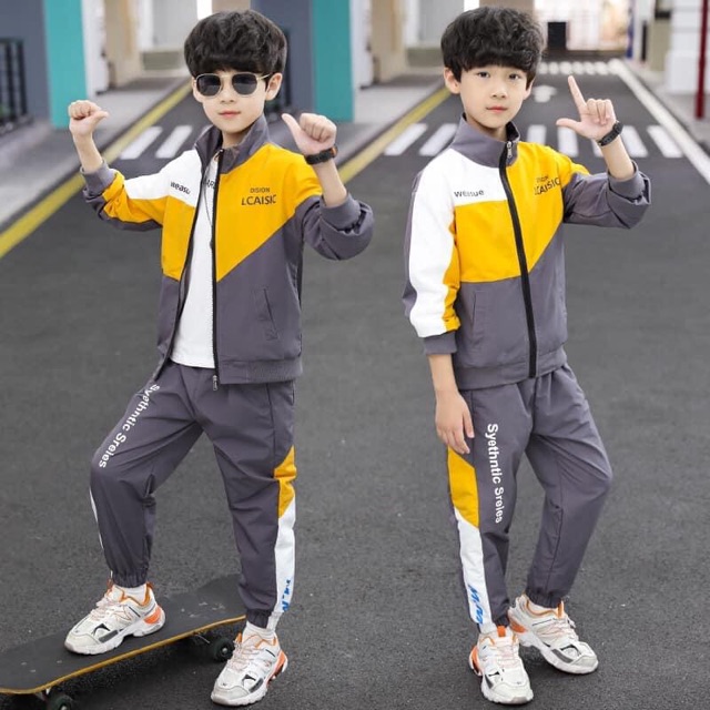 Bộ thể thao bé trai