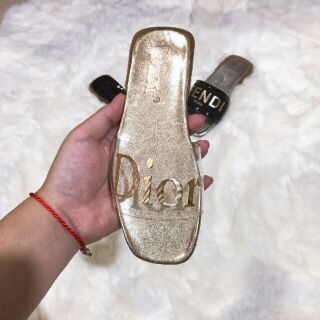 Dép cho mẹ và bé. đủ size từ 26 đến 40.