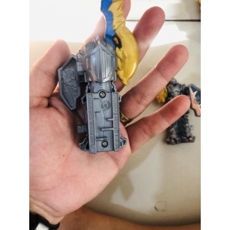 Đồ chơi siêu nhân key ryusoulger