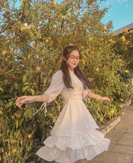 Đầm trắng xoè voan tầng dễ thương | BigBuy360 - bigbuy360.vn