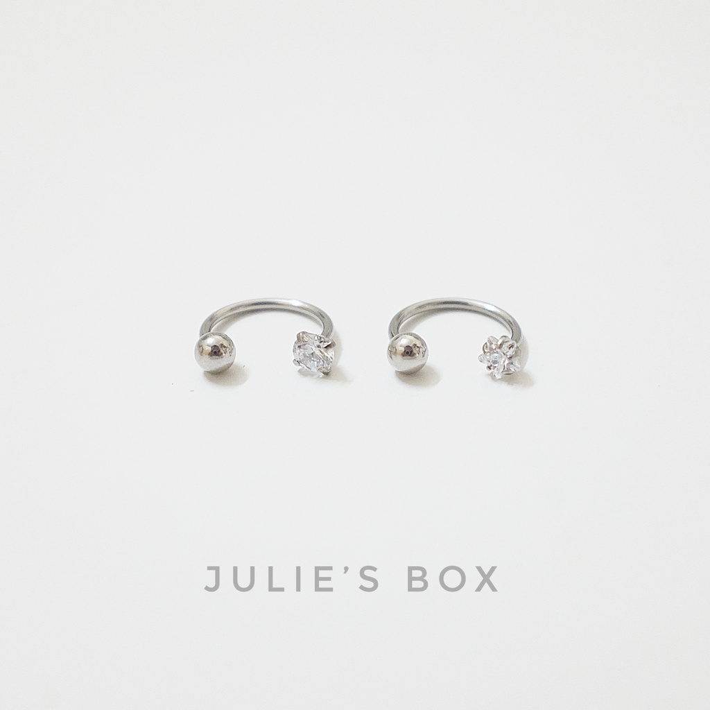 Khuyên Tai Titan Unisex Nam Nữ Chữ U Màu Bạc 1 Đá 1 Bi Không Gỉ Sét Không Ngứa Bông Tai Julies Box 66