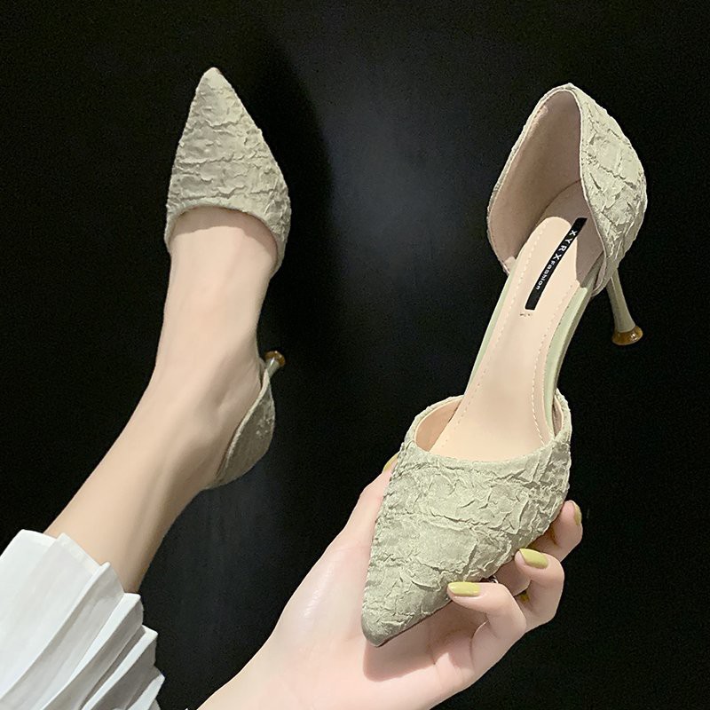 Giày Cao Gót Với Thiết Kế Xinh Xắn Dành Cho Nữ