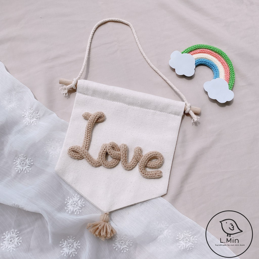 cờ love nhỏ