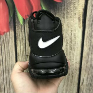 Giày UPTEMPO đen trắng pha màu ( fullbox+freeship)