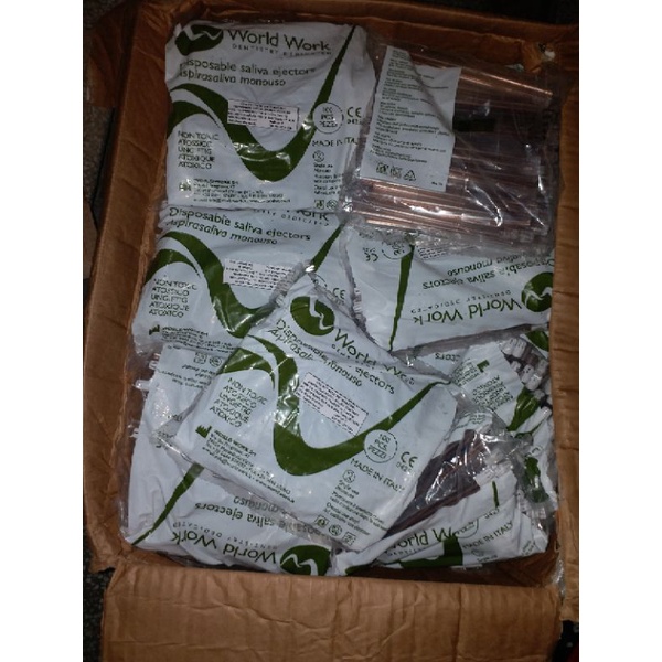 Ống hút nước bọt