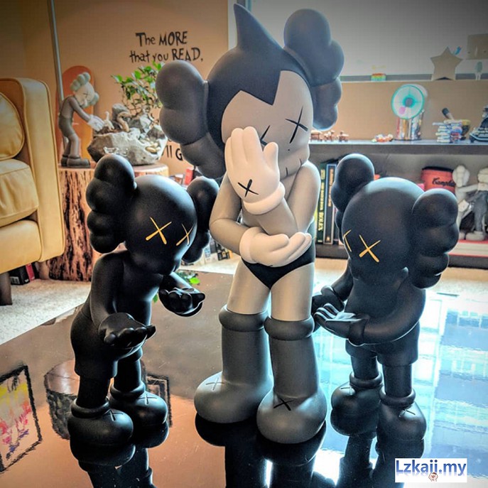Mô Hình Đồ Chơi Nhân Vật Kaws Hug Together