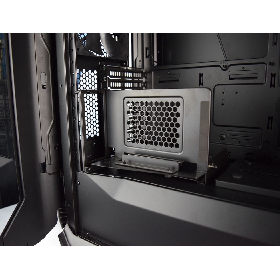 Giá dựng nghiêng VGA Cooler master graphics card holder kit (no riser)