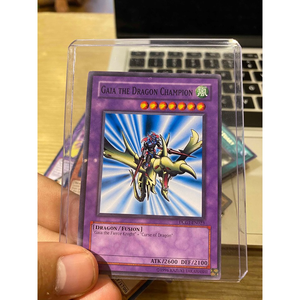 Lá bài thẻ bài Yugioh Gaia The Dragon Champion - Tặng bọc bài nhựa bảo quản