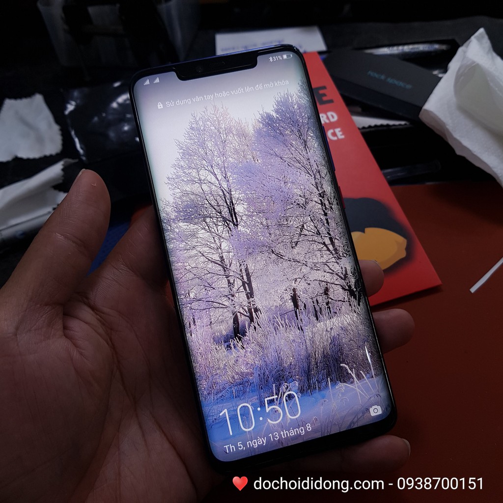 Dán cường lực chống nhìn trộm Huawei Mate 20 Pro Zacase UV cao cấp