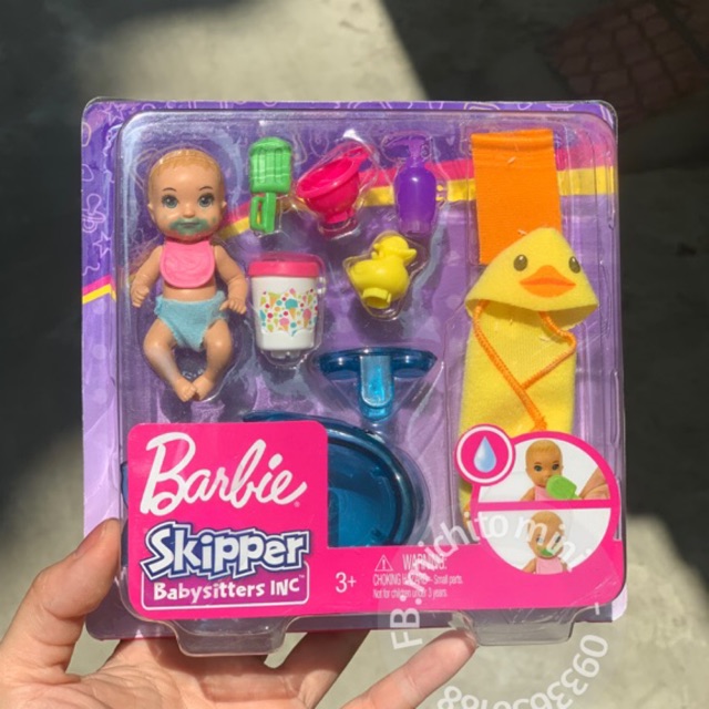 Mô hình chậu tắm em bé kèm búp bê Barbie