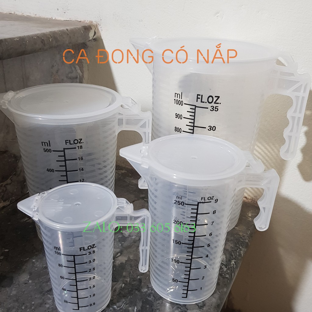 CA ĐONG (LY ĐONG) THỂ TÍCH BẰNG NHỰA 100ML 250ML 500ML 1000ML CÓ NẮP ĐẬY VỚI 2 BÊN VẠCH CHIA