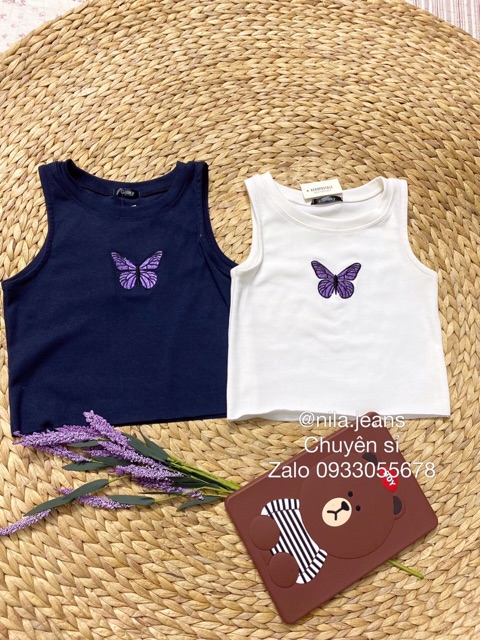Áo thun croptop thêu hình bướm
