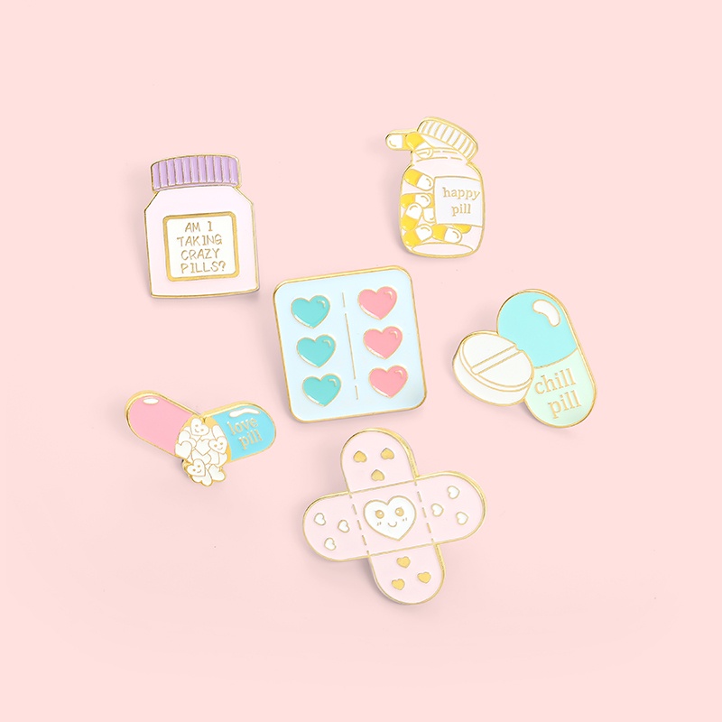 Ghim Cài Áo Hình Trái Tim Y Tế Dễ Thương