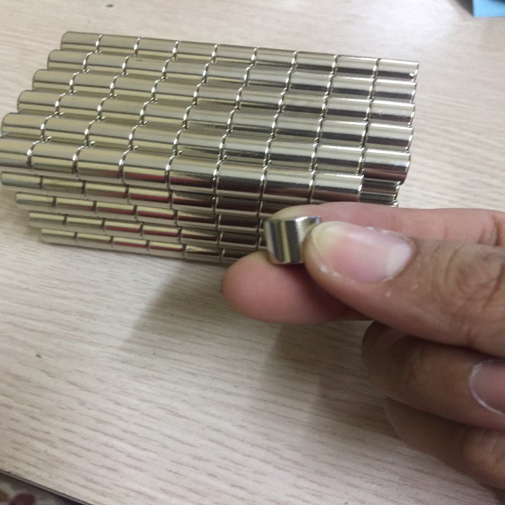 Nam châm viên trắng 10x10 mm , nam châm trụ đất hiếm lực hút mạnh