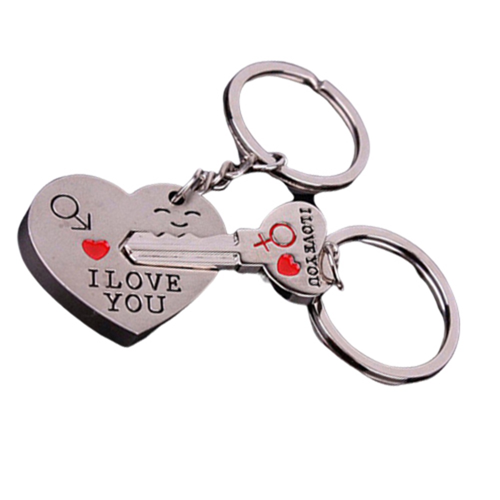 Cặp móc khóa hình trái tim xinh xắn dùng làm quà tặng ngày Valentine