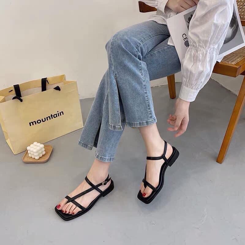 sandal xỏ ngón