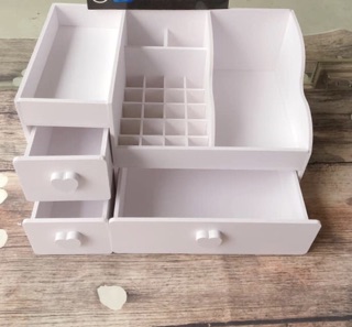 Kệ mỹ phẩm max 35cm màu trắng núm tim full ô son chất lượng