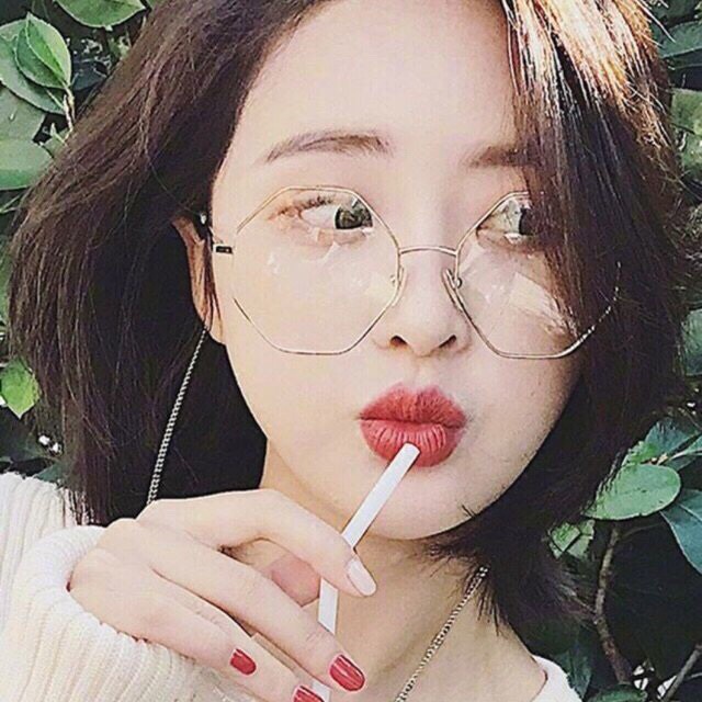 Mắt kính thời trang form đa giác phong cách trẻ trung hiện đại - Hata24h