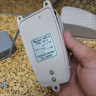Công tắc bàn đạp, cóc đạp chân