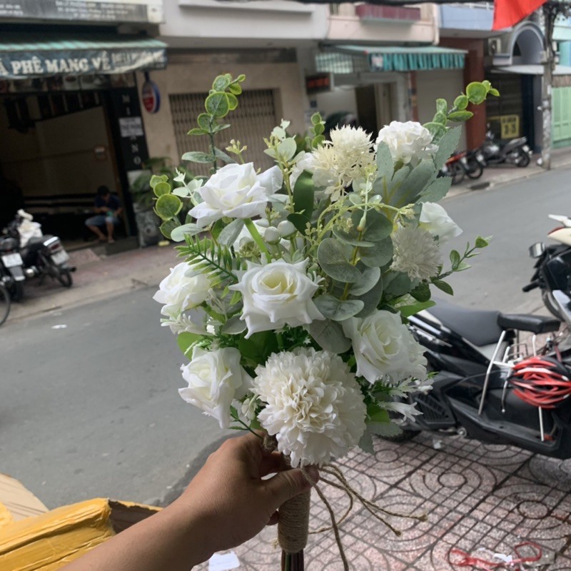 Hoa cưới cầm tay bó tầm trung - Hoa phù dâu - hoa cô dâu 2021 Giangpkc