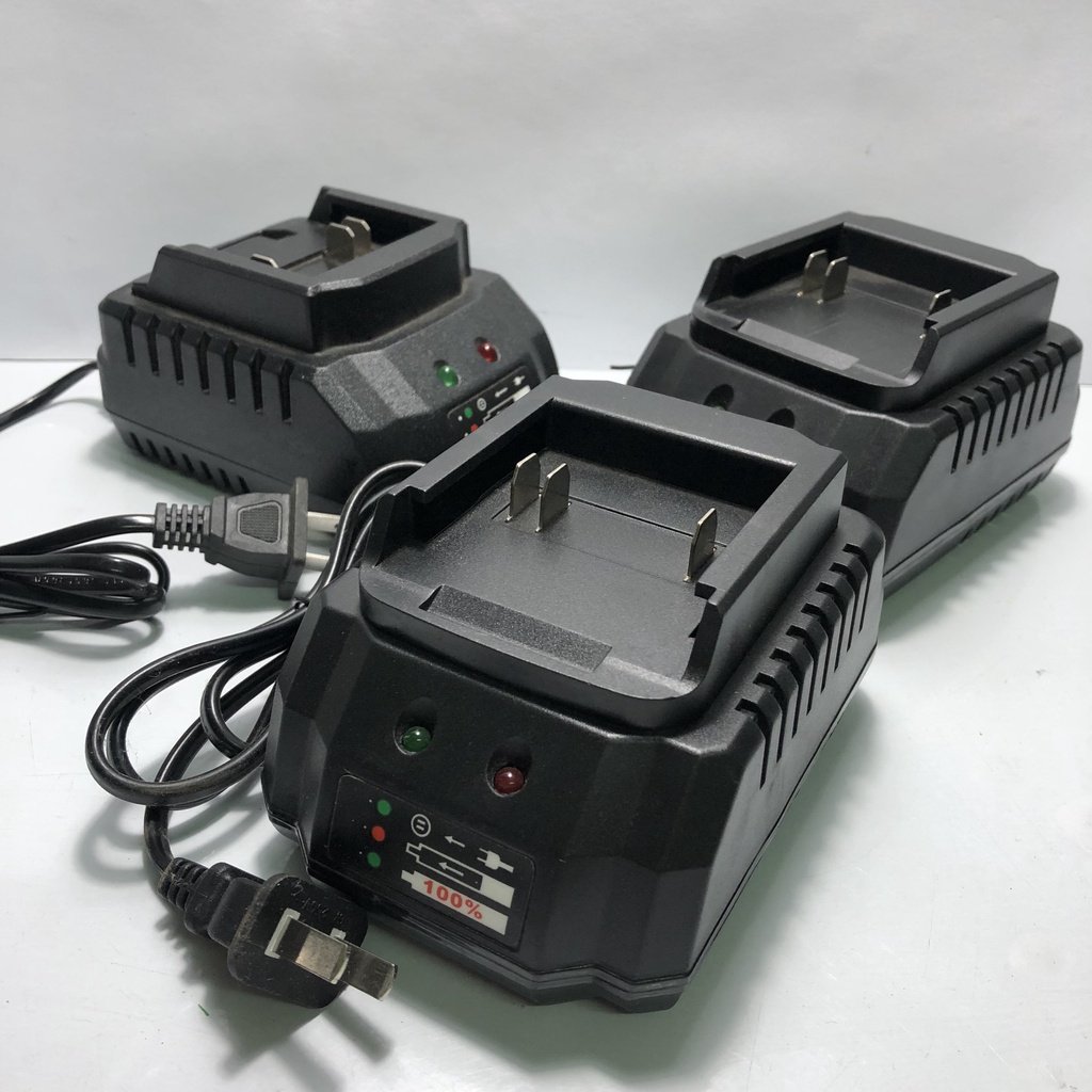 Sạc đế 21V -18V, sạc các loại pin trượt Makita và pin TQ 18V 10 cell, dùng mạch sạc adaptor DC