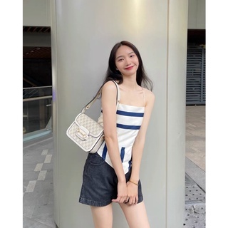 Áo yếm đi biển