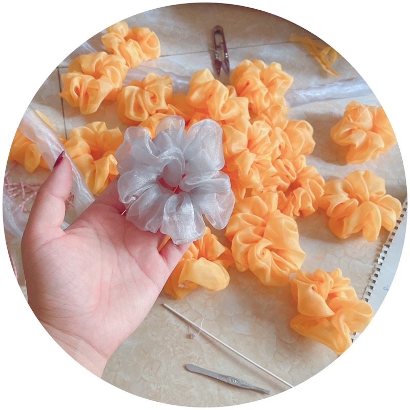 cột tóc hàn quốc