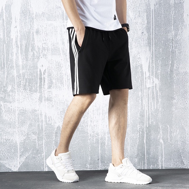 QUẦN SHORT NAM 3 SỌC PHONG CÁCH
