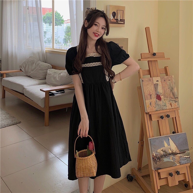 Váy bầu nhăn phối viền ren ngực và vai cộc tay màu đen