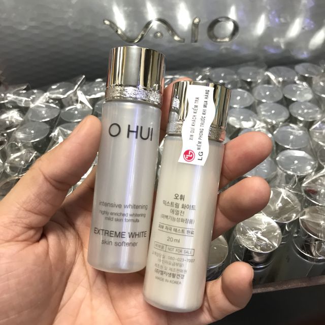 Nước hoa hồng 20ml + Sữa dưỡng 20ml