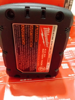 Pin milwaukee 12v -4ah