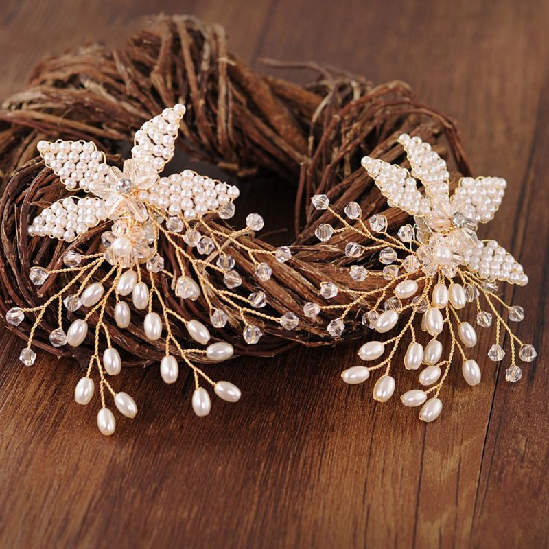 Hoa Kẹp Giày Cao Gót Đính Ngọc Trai Sang Trọng Cho Cô Dâu