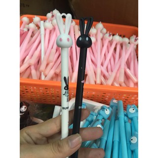 Combo 150  bút.( được chọn mẫu)