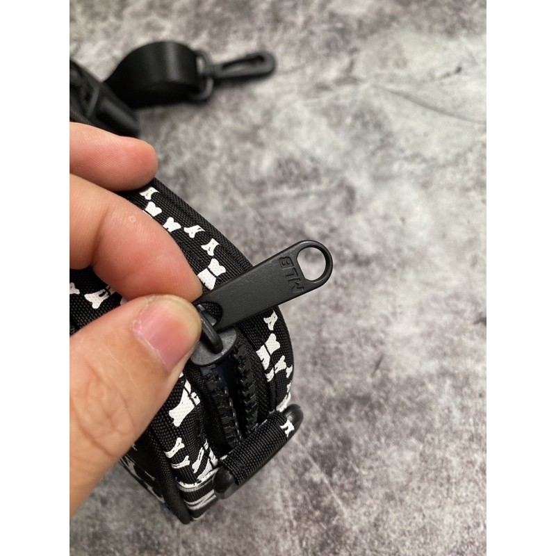 [Ảnh thật kèm video] Túi đeo chéo đen in logo | BigBuy360 - bigbuy360.vn