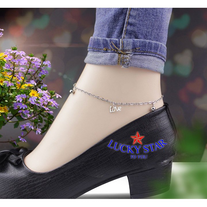 Lắc chân chữ love đính bi tinh tế sang trọng
