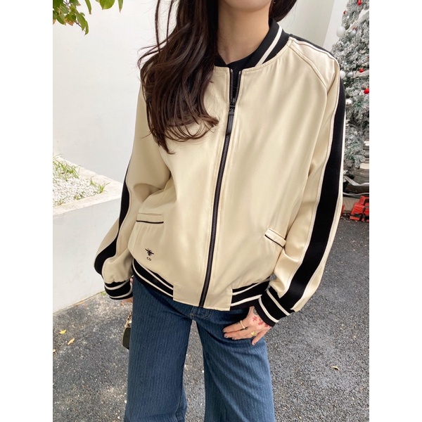 Áo khoác bomber nữ màu trơn đơn giản thương hiệu Dior CD 2022 cao cấp màu đen trắng thời trang