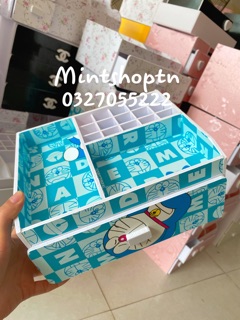 Kệ mỹ phẩm nhỏ doraemon 25cm