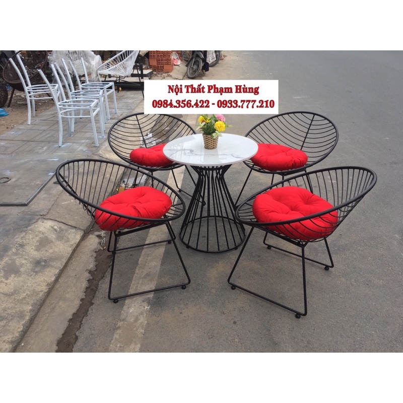 bàn ghế sắt ban công sân vườn