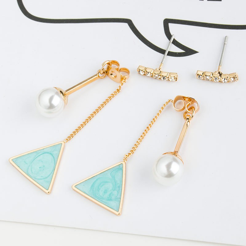 Hoa tai hình tam giác đính ngọc trai thời trang tinh tế cho nữ