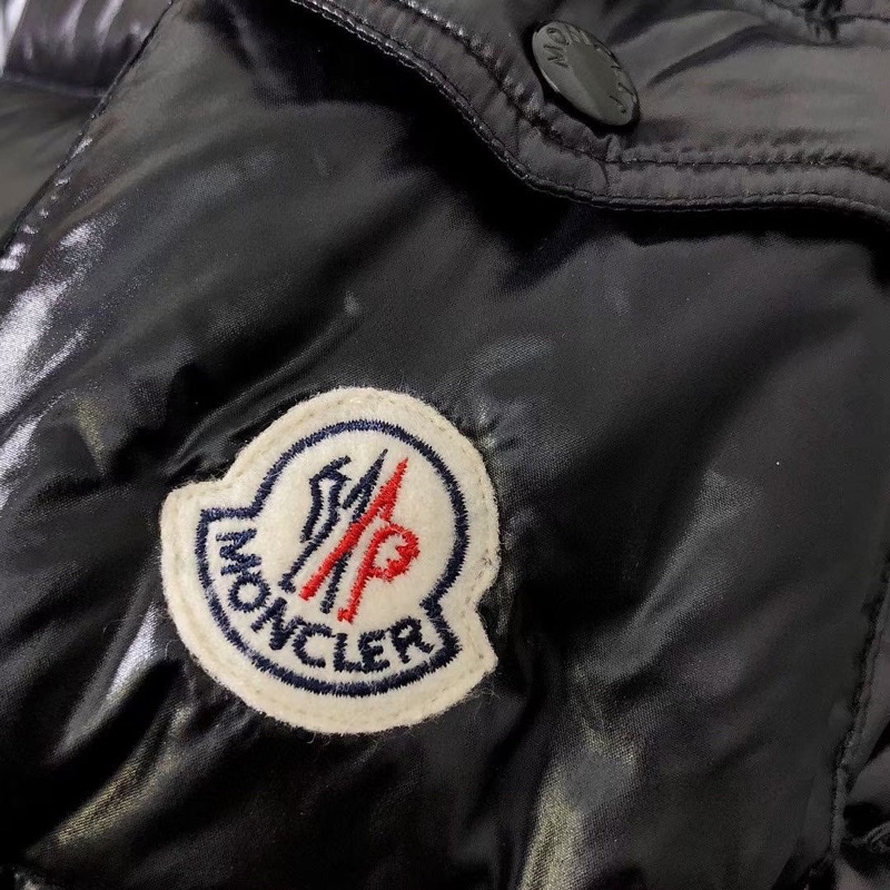 áo lông vũ Moncler ( hàng auth tuồn có chip check )