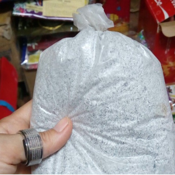 Tro để lư hương