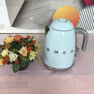 Ấm Siêu Tốc Smeg KLF03PBEU Pastel Blue