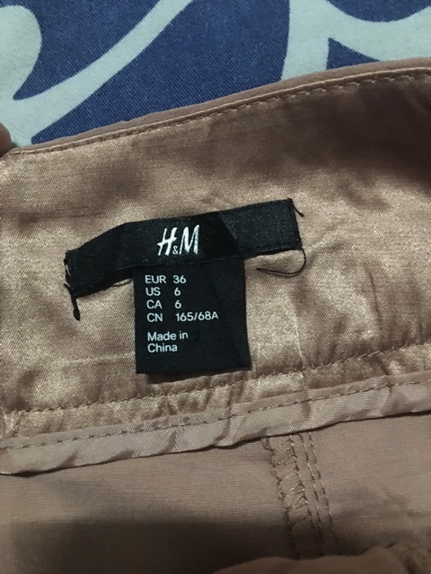 Pass chân váy Hm auth size 6