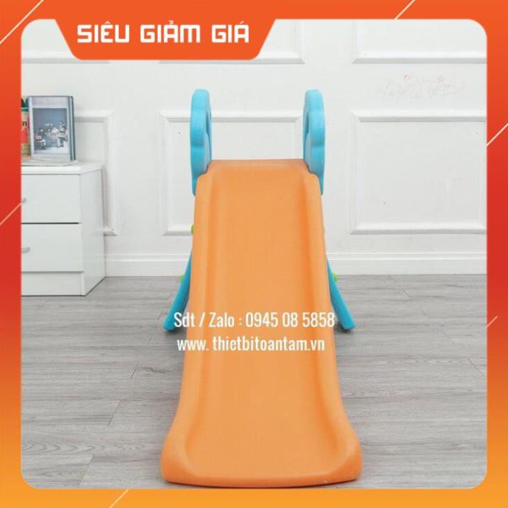 Cầu trượt mini cho bé chơi trong gia đình