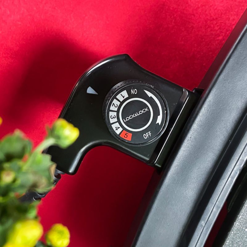 VỈ NƯỚNG ĐIỆN LOCK&LOCK EJG211 (1800W